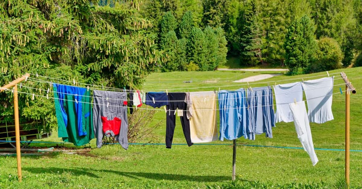 How To Build A Clothesline Out Of Pipe (Quickly & Easily