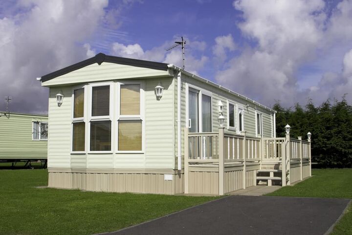 can you walk on a mobile home roof find out now