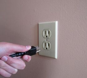 how to tell if an outlet is 110v or 220v find out now