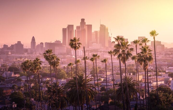 what are the pros and cons of living in los angeles