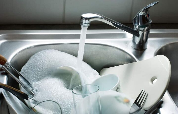 how to clean moldy dishes quickly easily safely