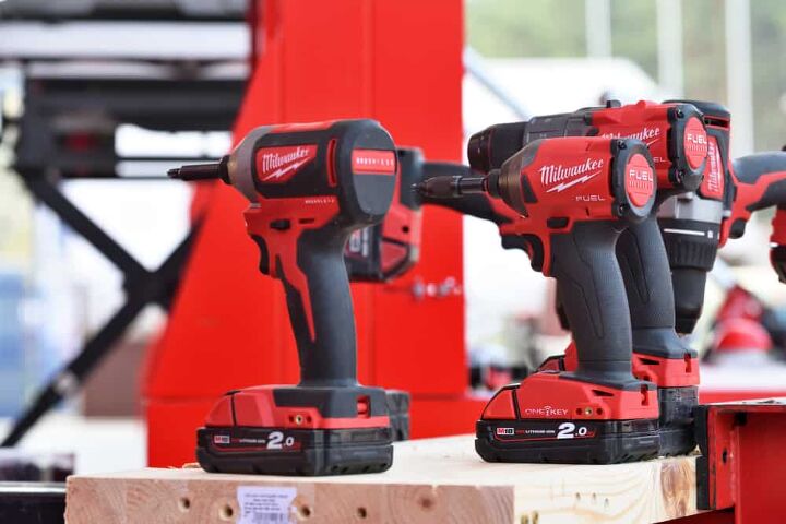 bosch vs milwaukee power tools which one is better