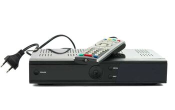 How To Connect Two TVs To One Cable Box (Quickly & Easily!)