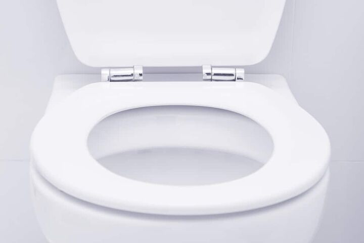 Toilet Fills Up With Water Then Drains Slowly? (Fix It Now!)