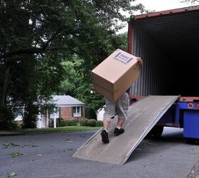 How Long Does It Take Movers To Load A Truck? (It Depends!)