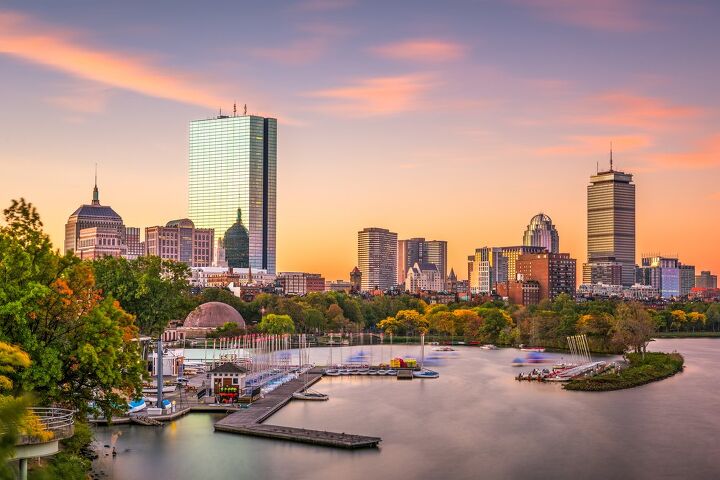 Boston Vs. Chicago: Which City Is Better to Live In?