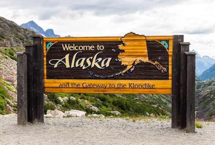 What Are The Top 12 Small Towns In Alaska?