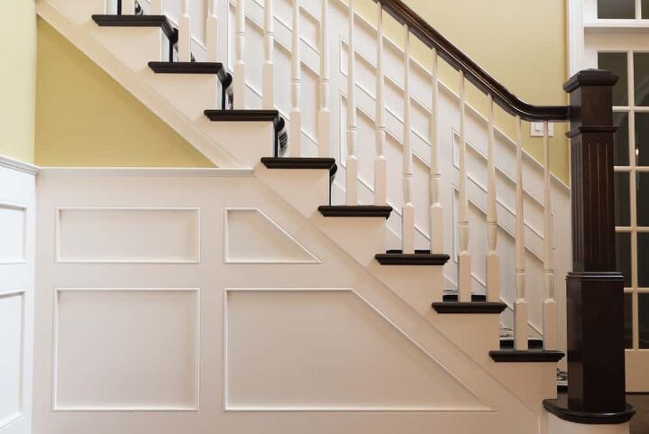 what is the average cost to remodel a staircase