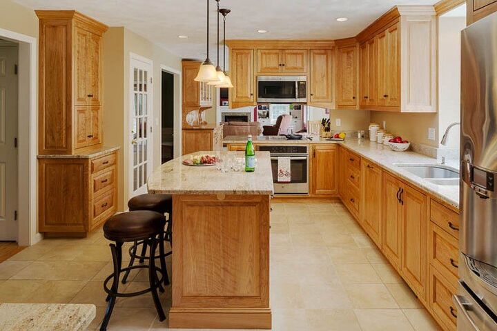 what are pros and cons of beechwood cabinets