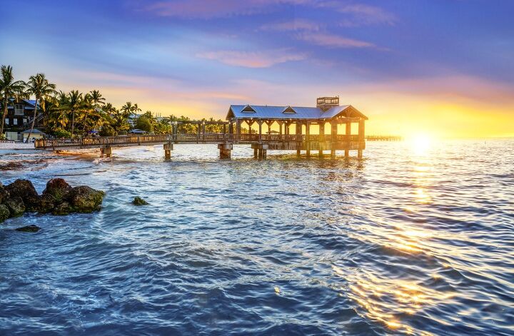 what are the pros and cons of living in the florida keys