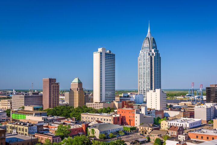 what are the pros and cons of living in mobile alabama