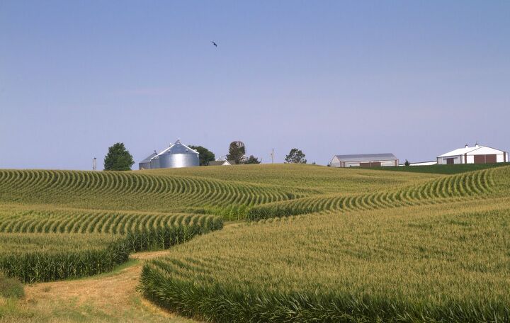 What Are The Pros And Cons Of Living In Iowa?