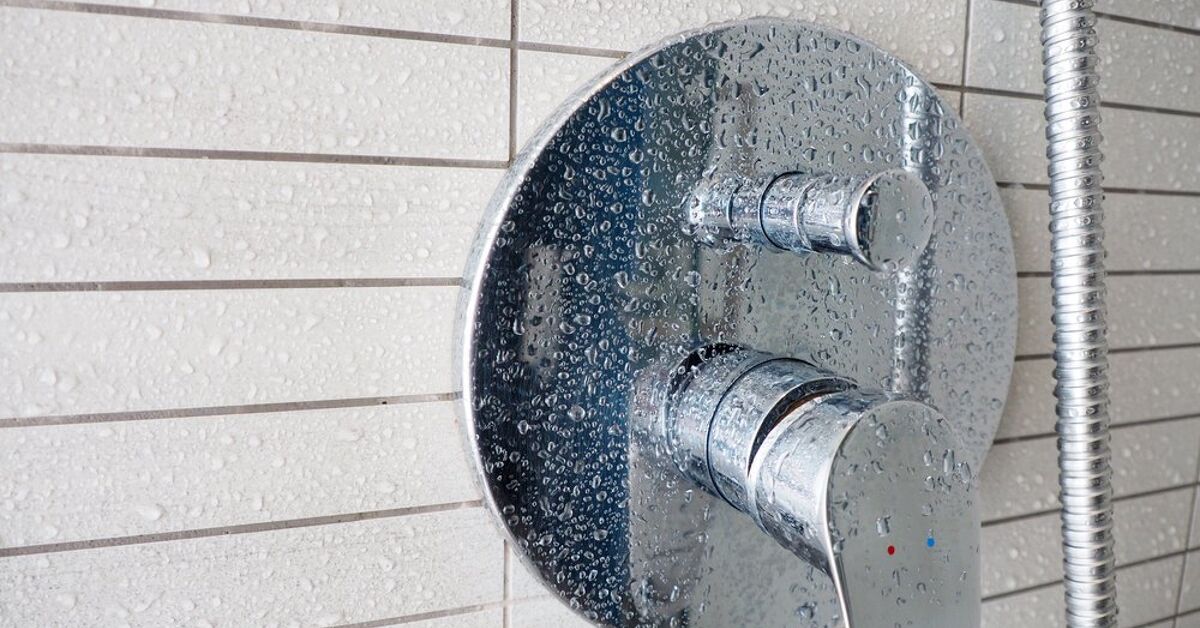 Delta Vs Moen Shower Valves Which One Is Better Upgradedhome Delta vs moen shower valves which one is better upgradedhome
