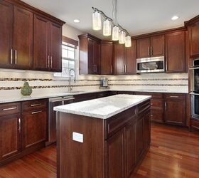 what color backsplash goes with cherry cabinets find out now