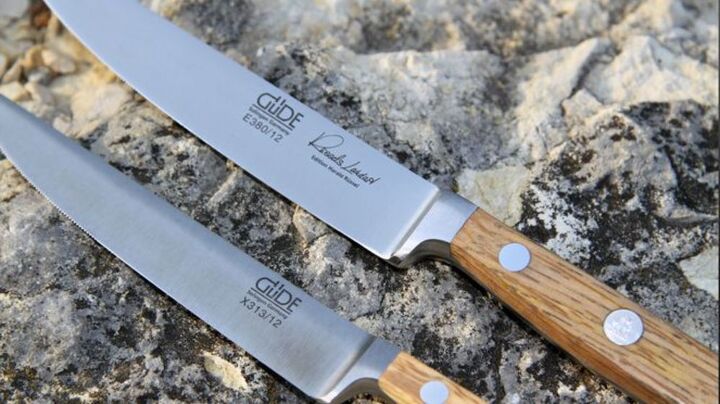 via World of Knives