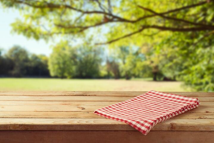 What Size Tablecloth Do You Need For A Picnic Table?