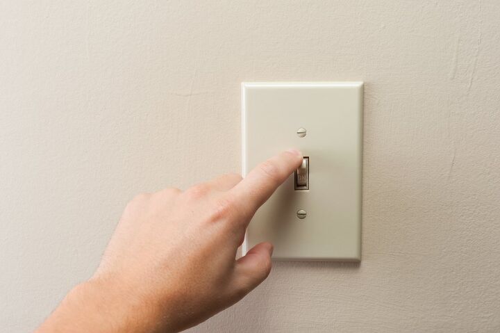 Light Switch Not Working After Changing? (We Have a Fix!)