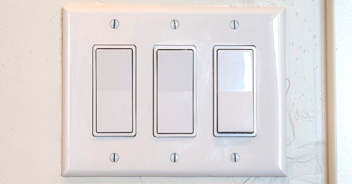 Rocker Vs. Toggle Light Switch: What Are The Major Differences ...