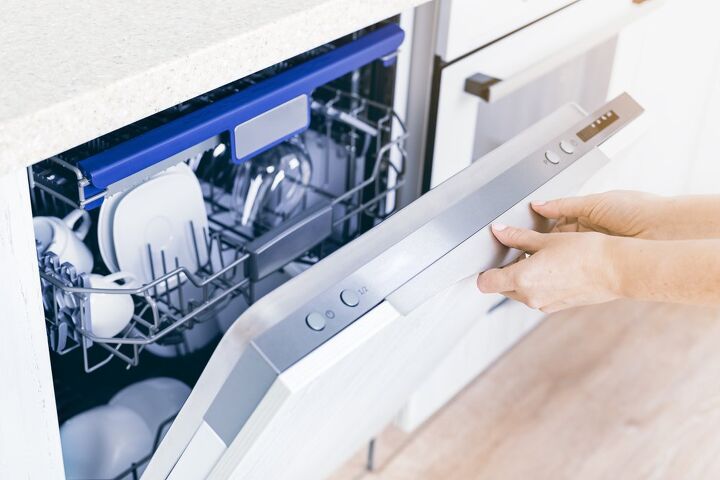 is it safe to run a dishwasher when nobody is home find out now