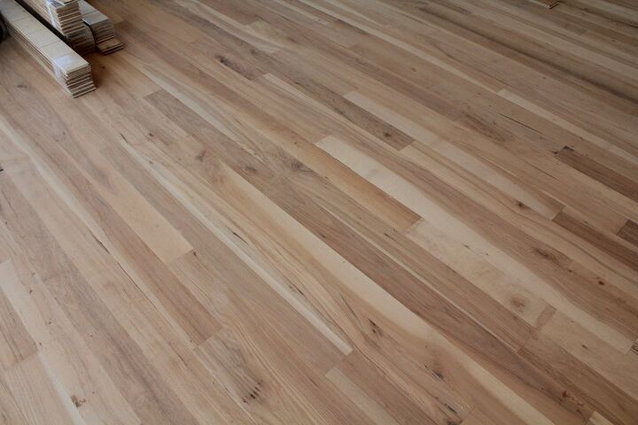 What Are The Pros And Cons Of Pecan Flooring?