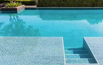 Ceramic Vs. Glass Pool Tiles: What Are The Major Differences?