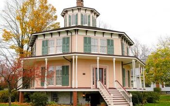 Octagon House Plans (with Real Examples)