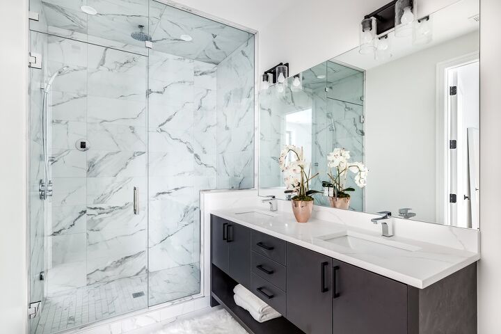 What Are The Pros And Cons Of Granite Shower Walls?