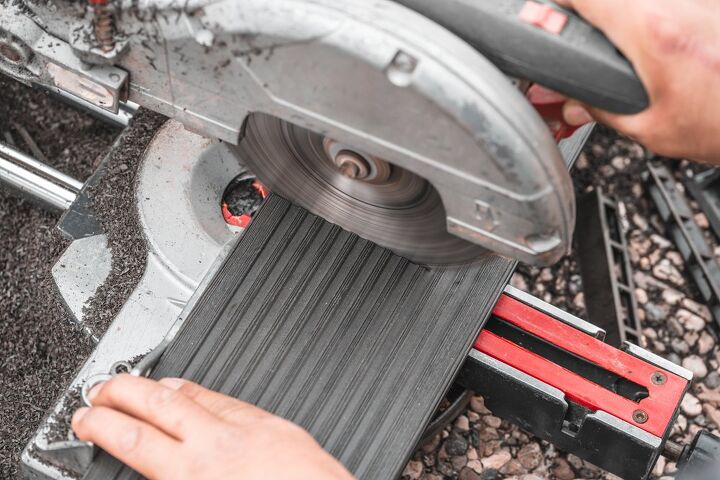 What Kind Of Saw Blade To Cut Composite Decking? (Find Out Now!)