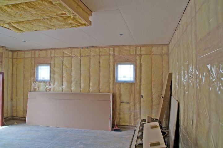 how much does it cost to insulate a garage
