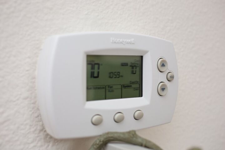 honeywell thermostat screen not responding we have a fix