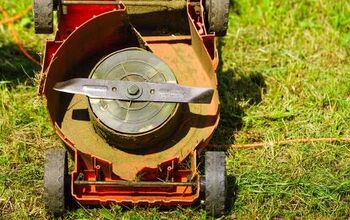 5 Types Of Lawnmower Blades (With Photos)