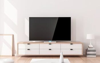 Vizio TV Keeps Turning Off After a Few Seconds? (Possible Causes & Fixes)