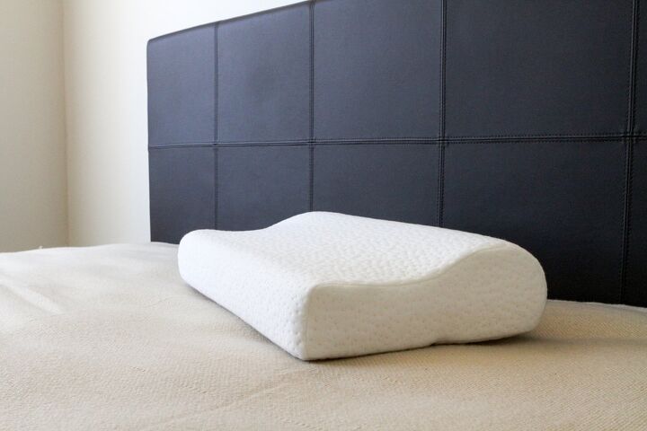 25 Types Of Pillow Shapes With Photos Upgradedhome 25 Types Of Pillow Shapes With Photos Upgradedhome