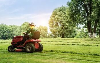 4 Lawn Tractor Brands To Avoid (Buy These Brands Instead!)
