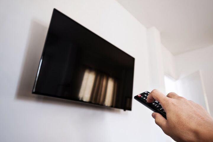 Directv Goes Black For A Few Seconds