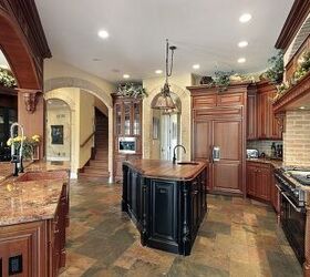 What Color Flooring Goes With Mahogany (Find Out Now