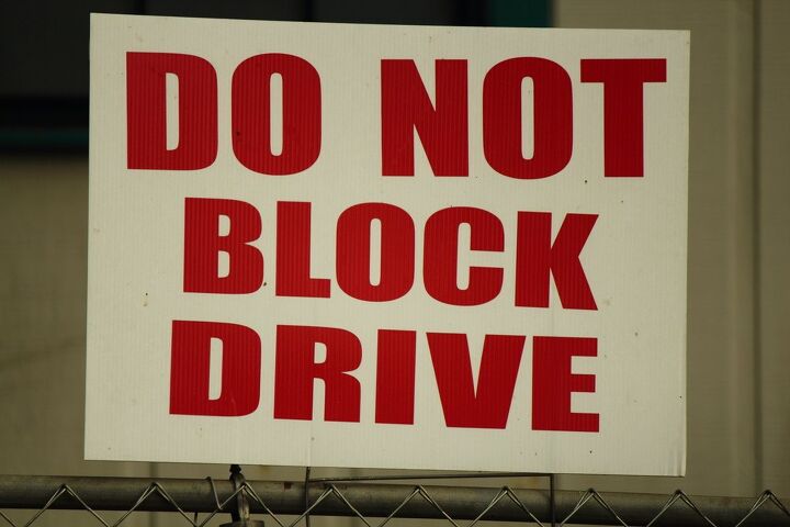What Is Considered Blocking A Driveway? (Find Out Now!) Upgradedhome What Is Considered Blocking A Driveway? (Find Out Now!) Upgradedhome