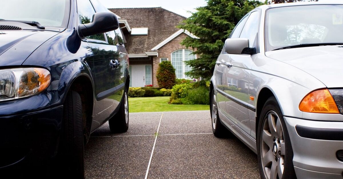 Is It Illegal To Park In Front Of A Driveway