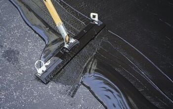 Driveway Sealcoating With Spray Vs. Brush: Which Application Is Better?