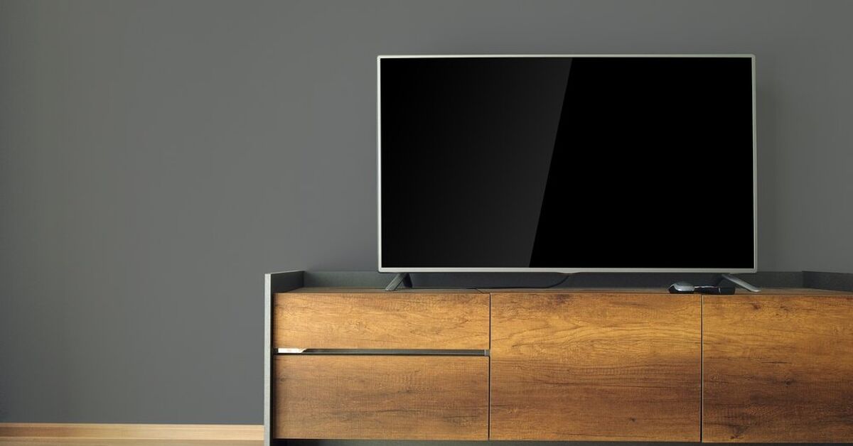 Vizio TV Goes Black For A Few Seconds? (Possible Causes & Fixes