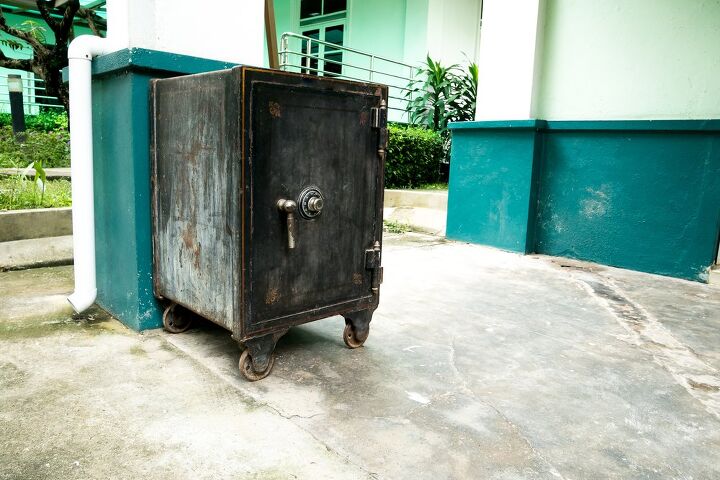 what to do with an old safe find out now