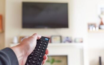 Panasonic TV Won't Turn On & Red Light Blinks 10 Times? | Upgradedhome.com