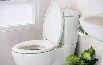 Slow-Close Toilet Seat Not Working? (Possible Causes & Fixes)