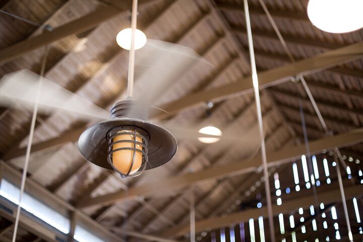 Can You Put A Ceiling Fan In The Garage? (Find Out Now!)