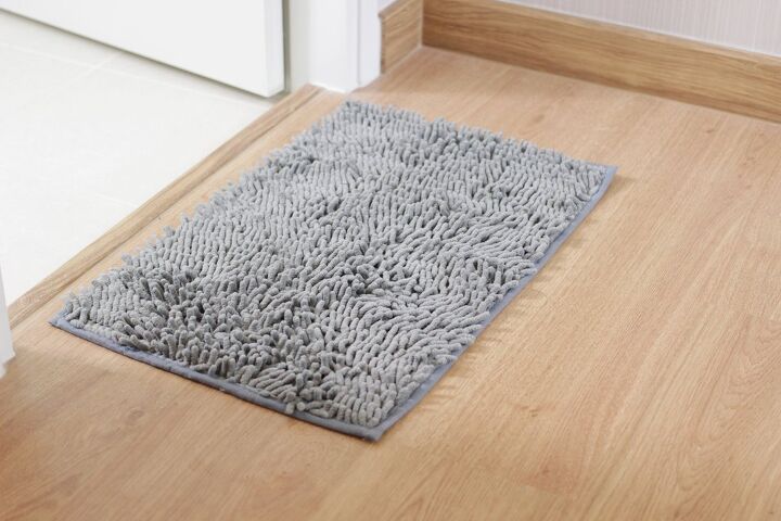 Can You Put Bath Mats In The Dryer? (Find Out Now!) | Upgradedhome.com