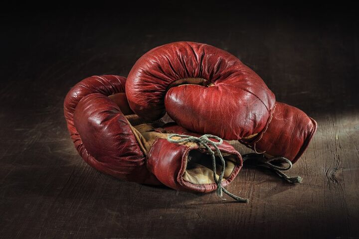 Can You Put Boxing Gloves In The Washing Machine? (Find Out Now