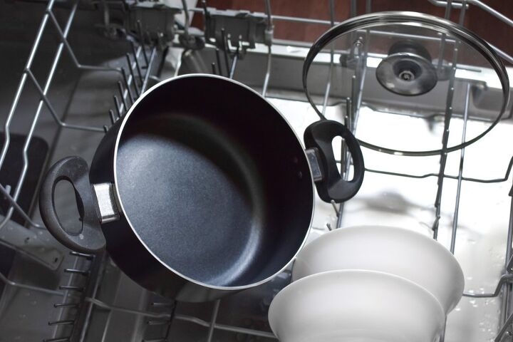Can You Put Pampered Chef Pans In The Dishwasher? (Find Out Now!)