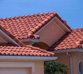 Tile Roof Replacement Cost [Pricing By Type & Square Foot]