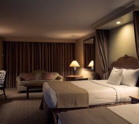 What Color Curtains Go With Tan Walls?