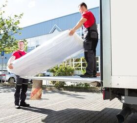 Should You Tip Mattress Delivery Staff?
